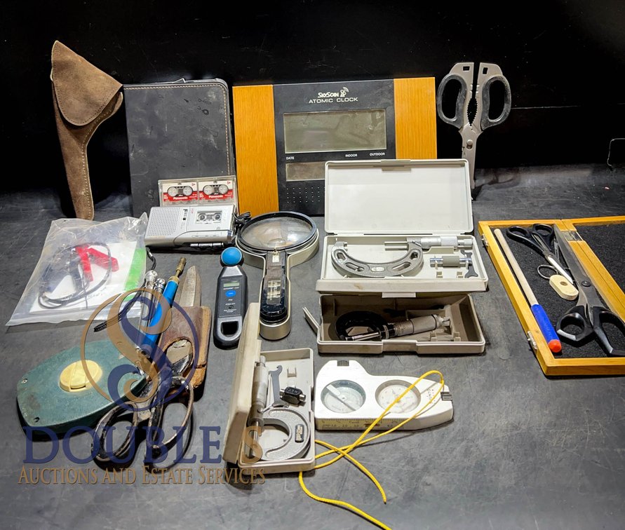 Tools and Instruments Group Lot