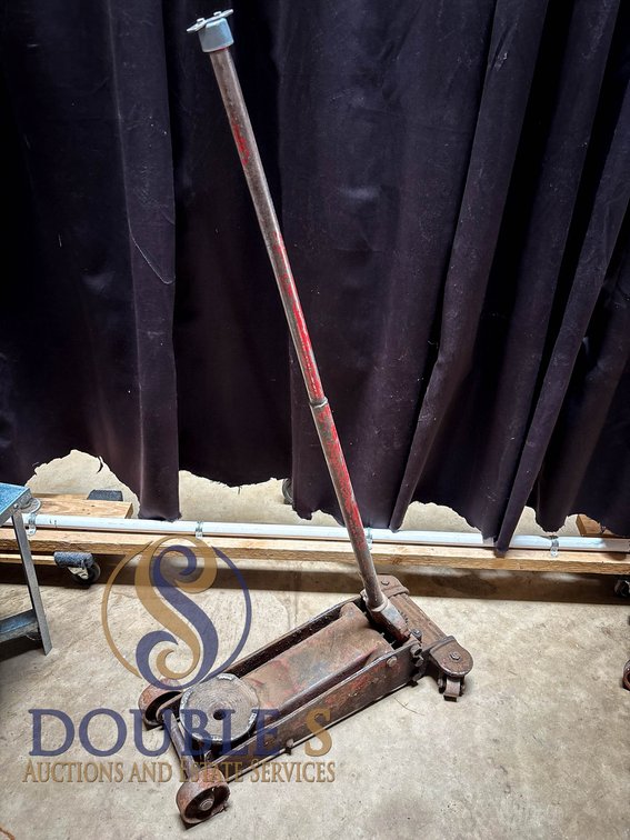 Heavy-Duty Steel Floor Jack With Handle