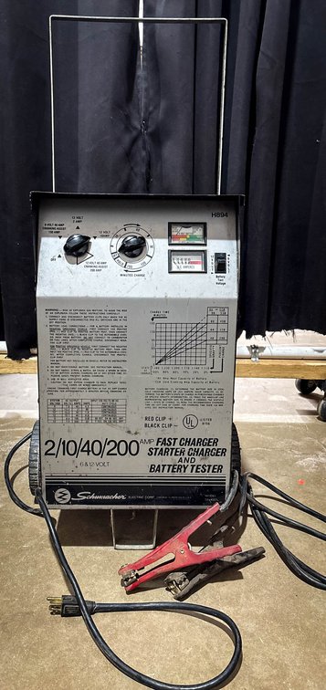 Schumacher 2/10/40/200A Battery Charger and