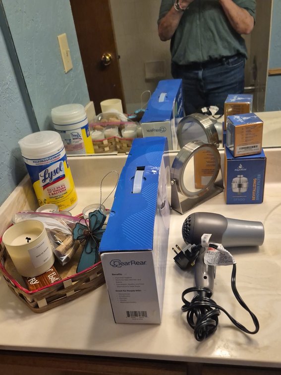 Lot: Bidet, Lysol Wipes, Hair Dryer