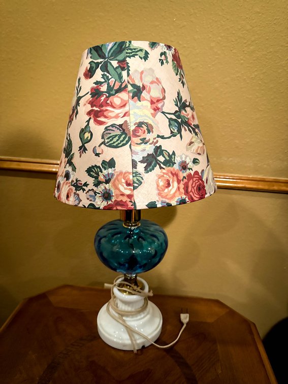 Vintage Blue Glass Table Lamp with Floral-Shi
