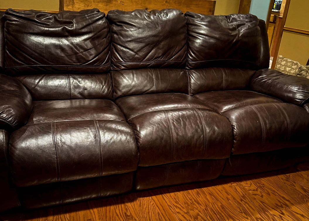 7 Ft Brown Leather Couch with 2 Recliners