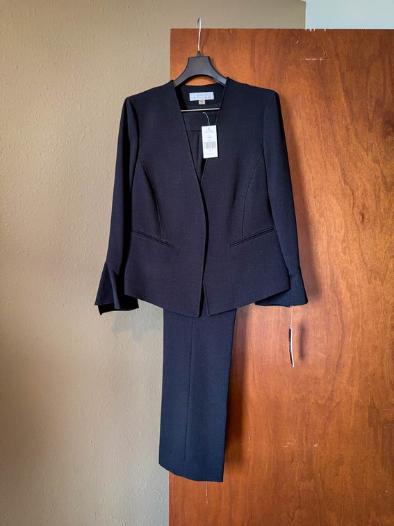 Tahari Arthur S. Levine Black Pant Suit