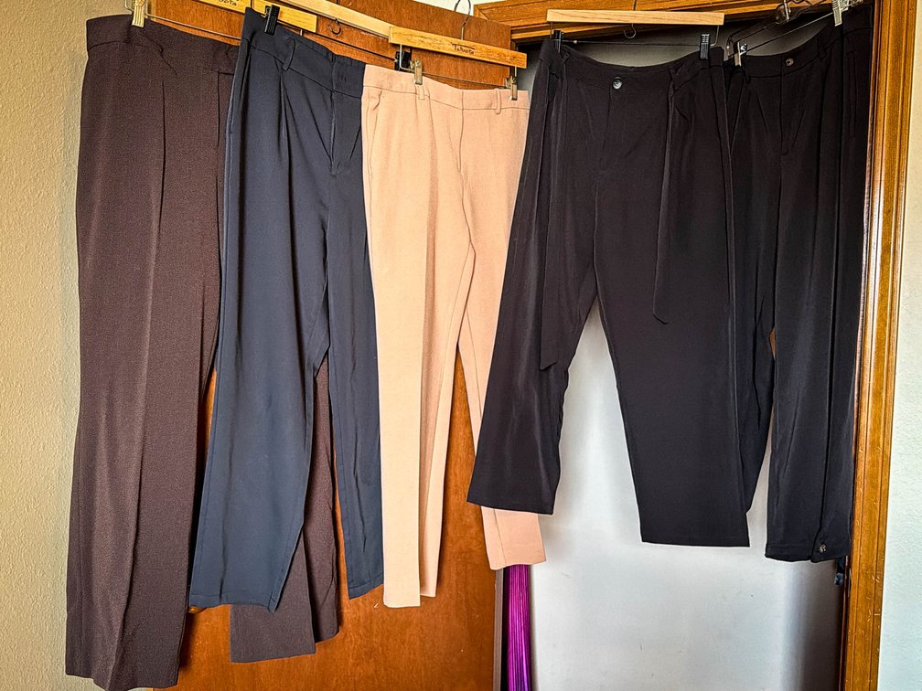 Women's Dress Pants Lot, 5 Pairs, Mixed Sizes