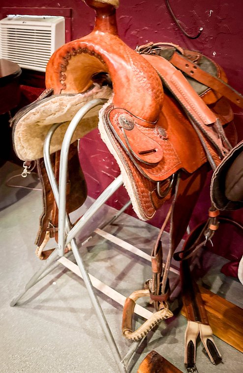 Handmade E-T Saddlery 15" Western Saddle