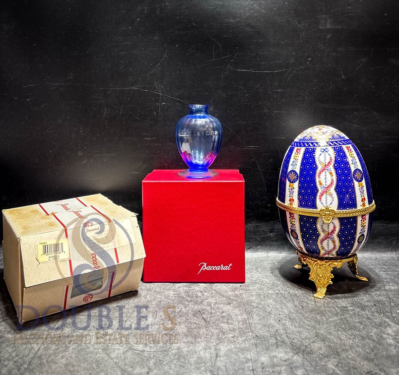 Baccarat Aquarelle Cobalt Blue Glass Vase