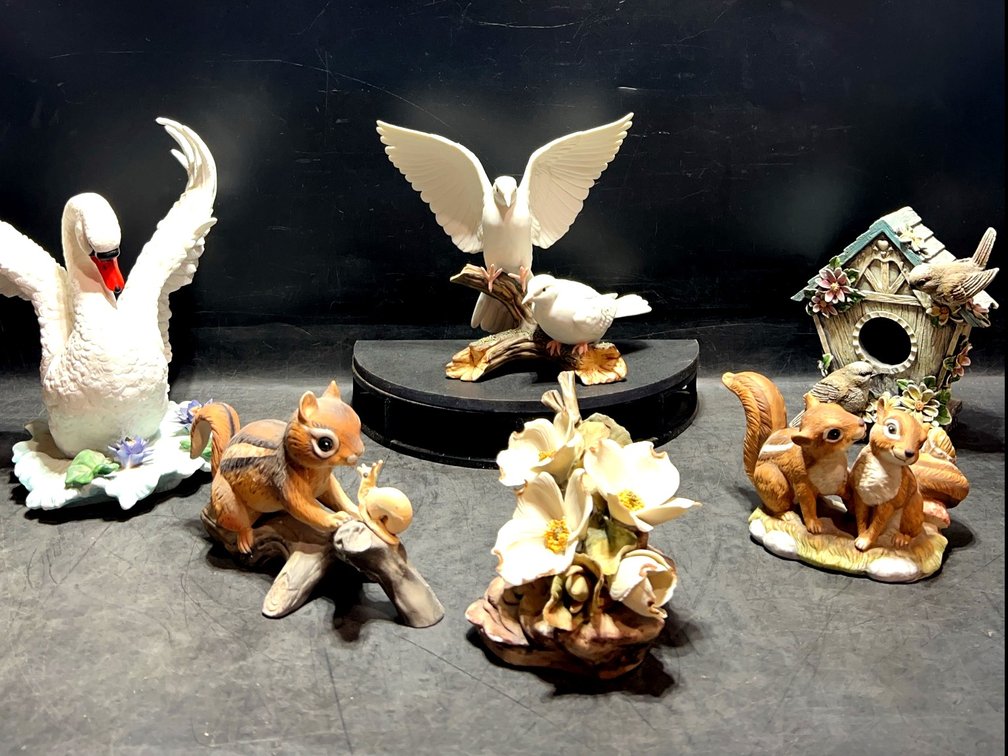 Homco Masterpiece Porcelain Figurine Lot