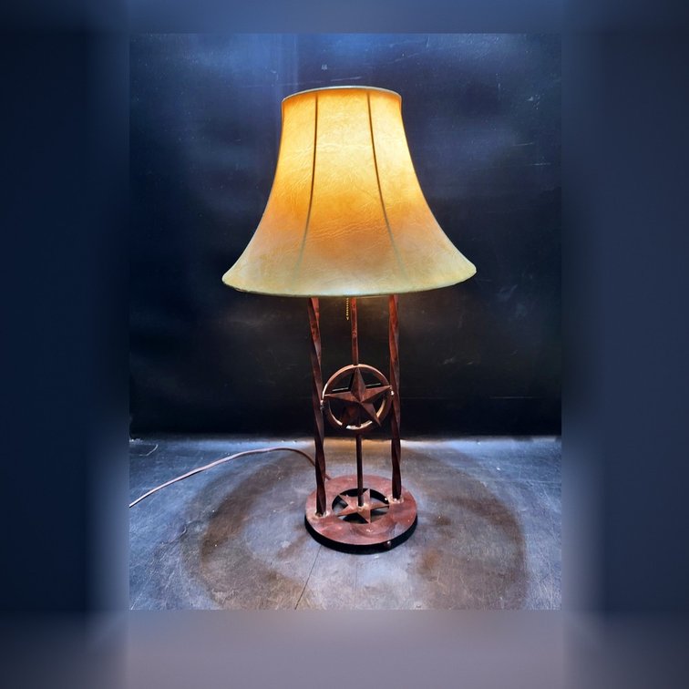 Rustic Metal Lamp With Texas Star Motif