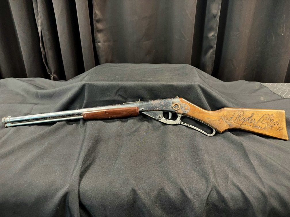 Daisy Red Ryder Carbine BB Gun Plymouth MI NO 111- Model 40