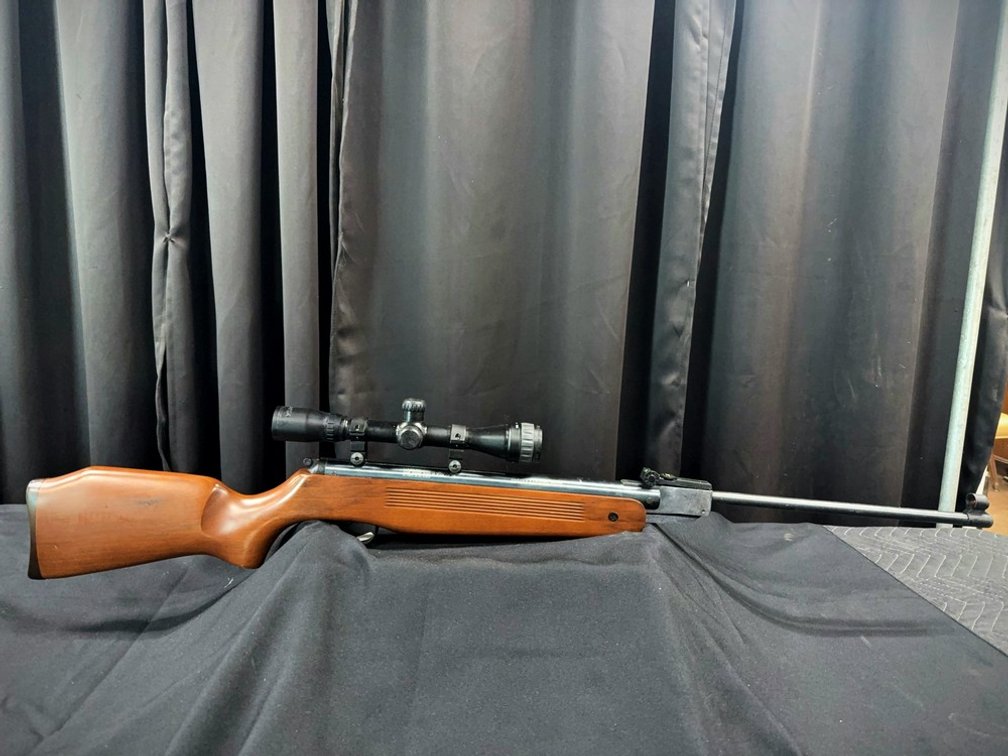 Winchester Model 1000 Air Rifle with Scope