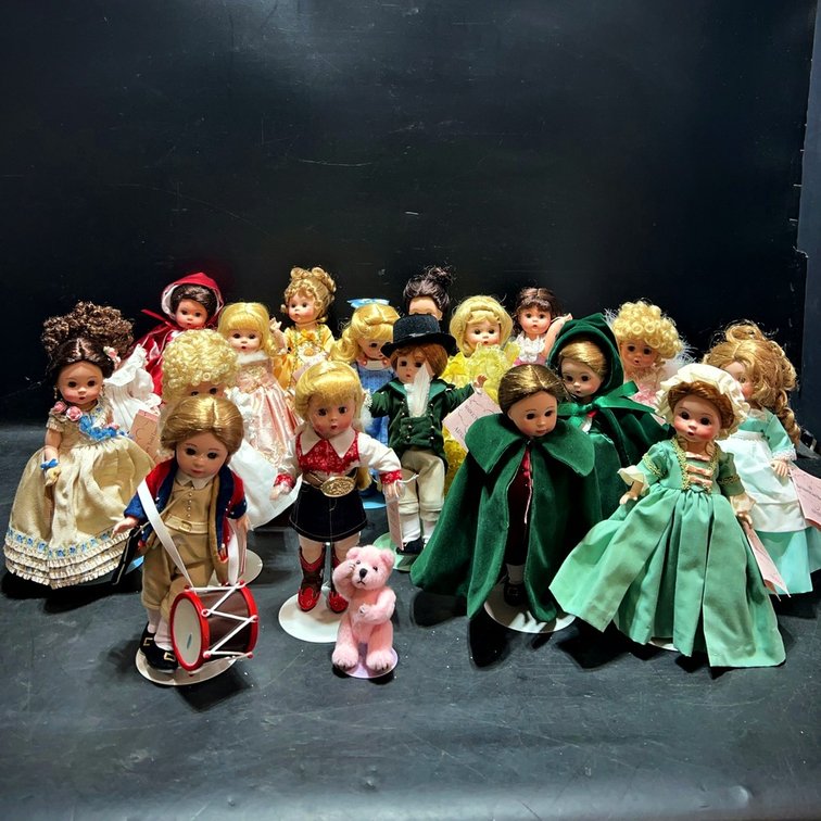 20 Madame Alexander Dolls