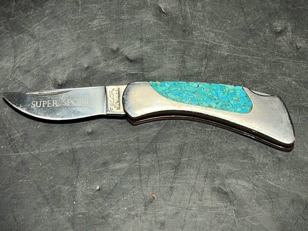 Four Knives Including Turquoise Repairable Knife