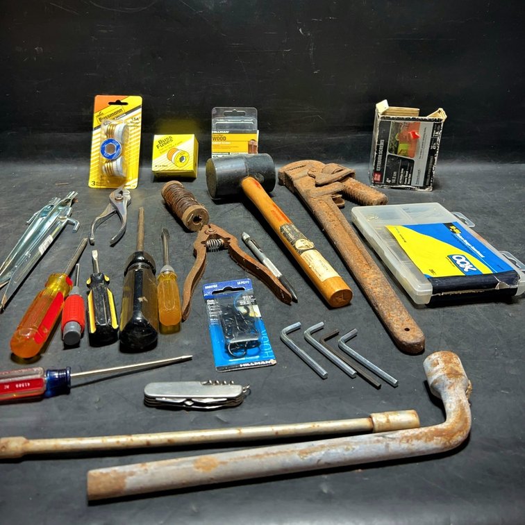 Hand Tools, Fasteners, Screws, Fuses