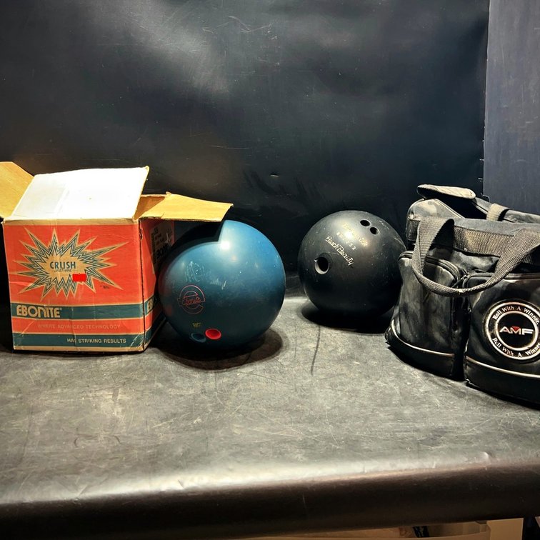 Ebonite Crush Bowling Ball & Brunswick Black Beauty