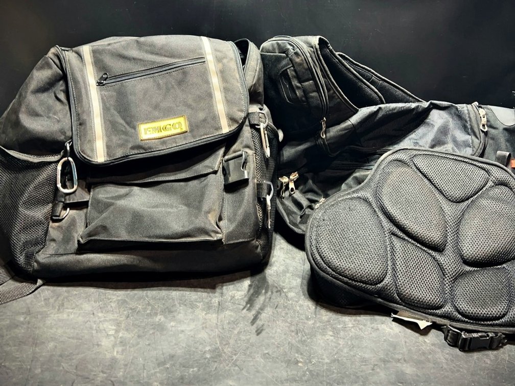 EMiGO Messenger Bag, adidas Backpack, Back Pad