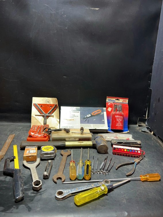 Hand Tools Drill Bits Screwdrivers Lot