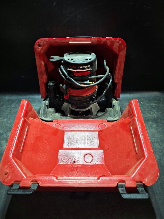 Craftsman Router Model 315.174710 with Case