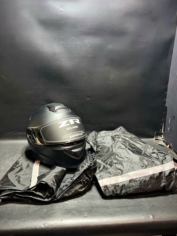 ZR Solaris Helmet & Nelson-Rigg Rain Suit 3XL