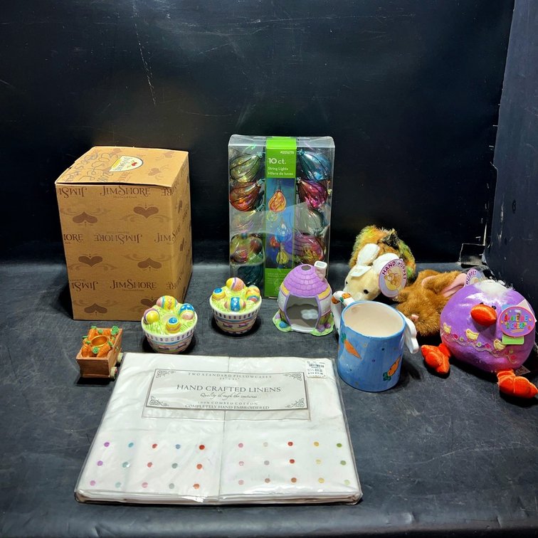 Easter Decor Lot: Jim Shore, Linens, Lights