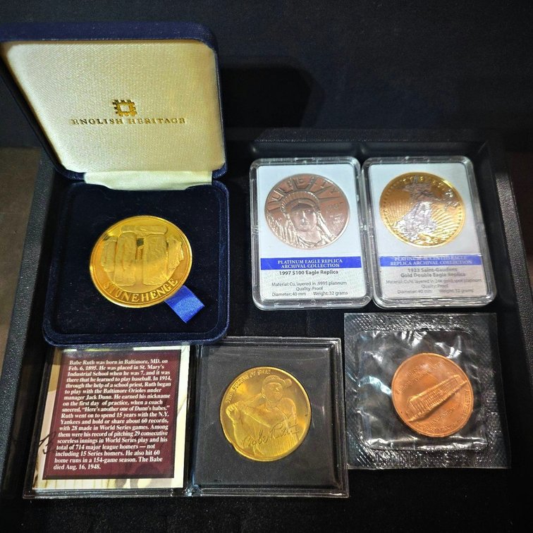 Commemorative Medal and Replica Coin Lot, 5 Pieces
