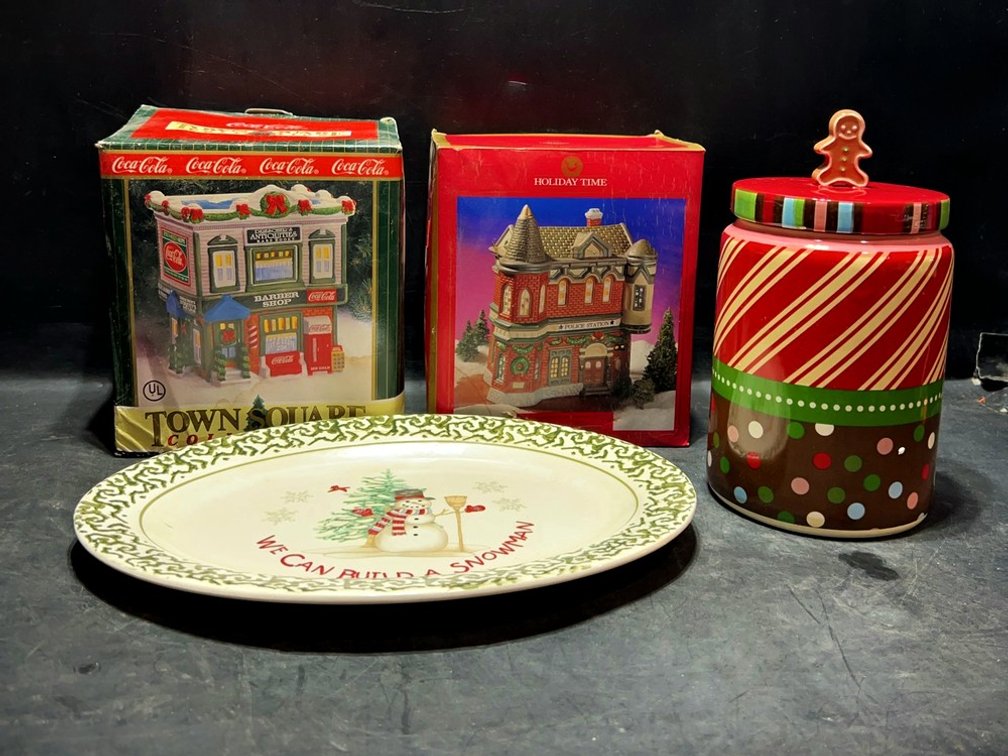 Holiday Decor Lot: Coca-Cola, Cookie Jar, Plate