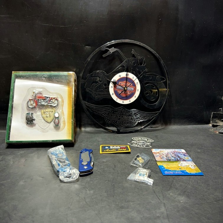 Harley-Davidson Vinyl Record Clock & Rally Lot