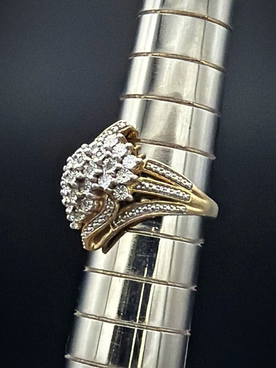 CJ 925 Cluster Diamond Ring, Size 7