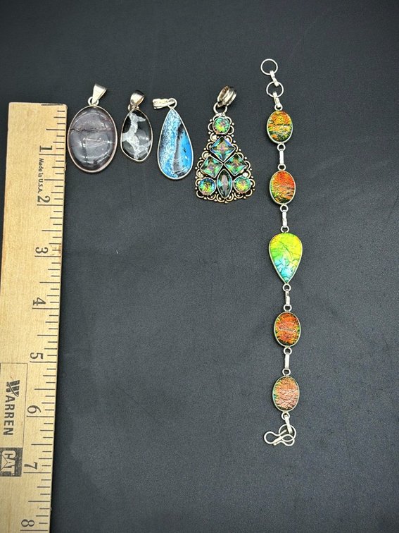 Modern 925 China Pendant and Bracelet Jewelry Lot