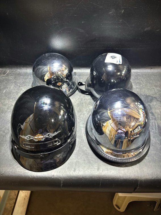 4 Motorcycle Half Helmets, Harley-Davidson