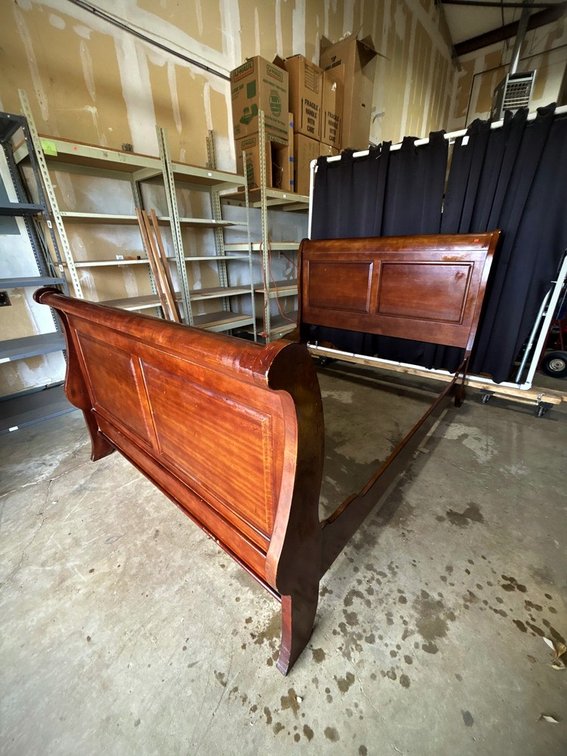 Mahogany Queen Sleigh Bed Frame