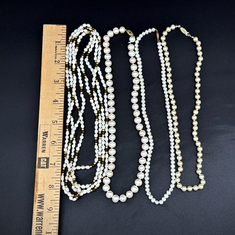 Faux Pearl Necklace Lot (4 Pieces)