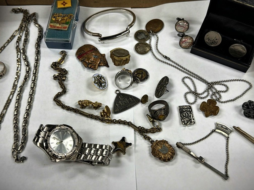 Jewelry & Accessory Lot: Watch, Pins, Cufflinks