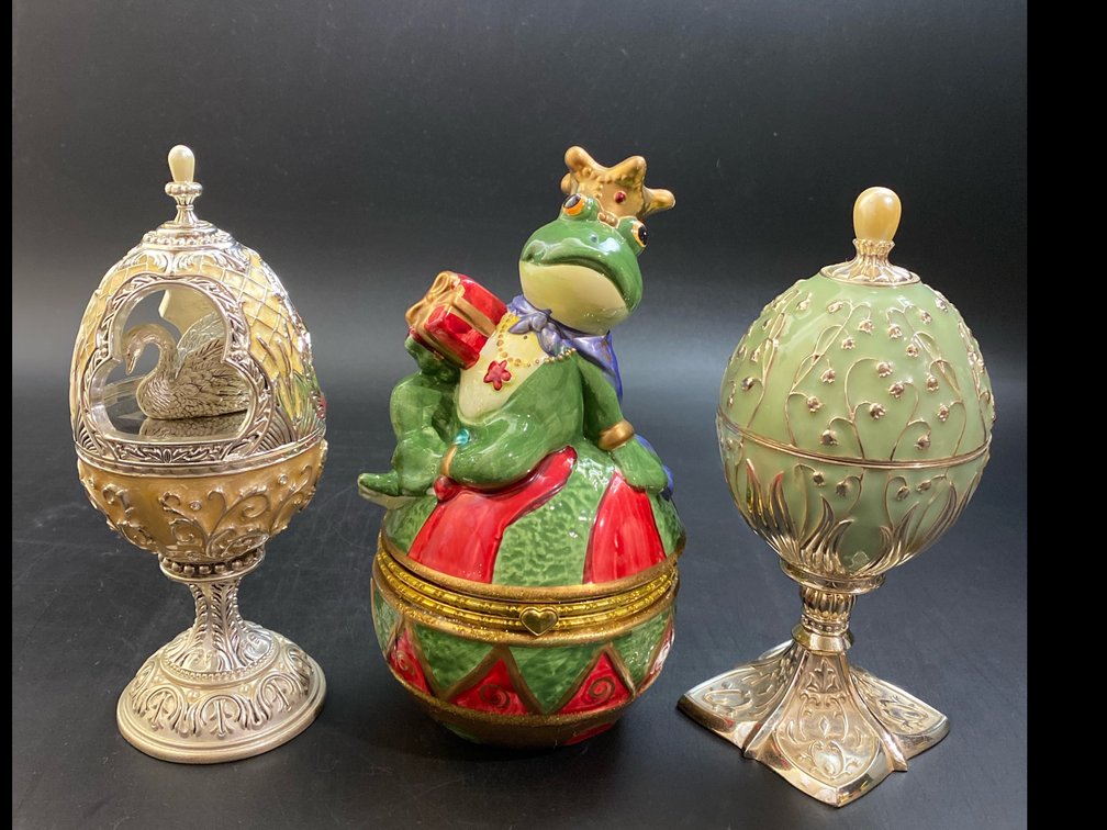 Wallace silver plated swan egg music box, Wallace silver plated musicbox easter egg, &