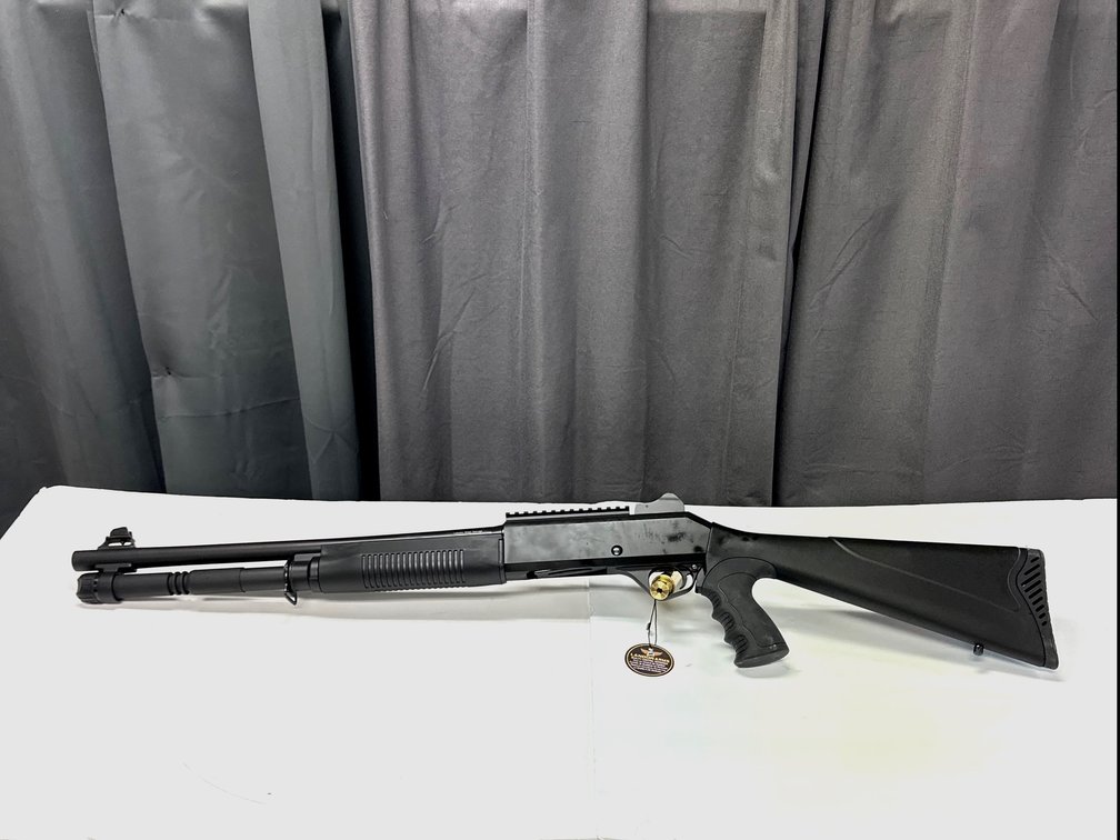 Landor Arms LND 304, 12 gauge shotgun NIB with accessories