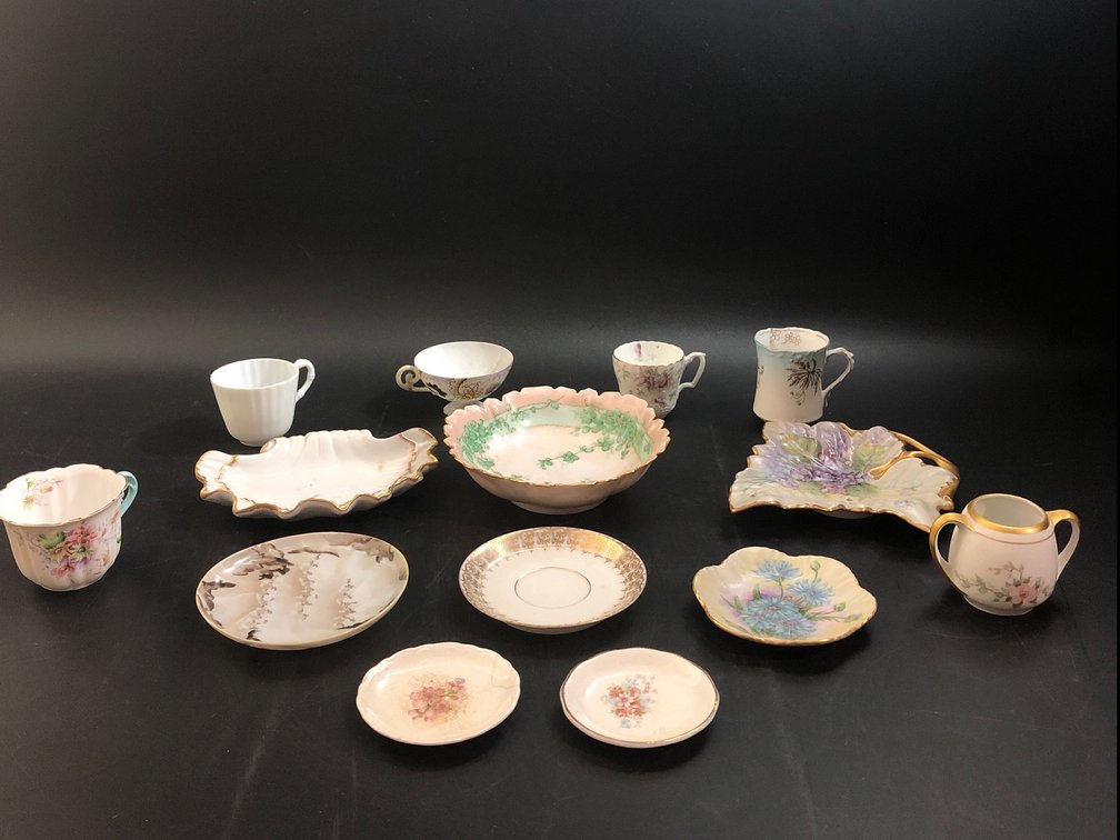Tea cups & saucers, Heinrich & Co., Hammersley & Co., etc.