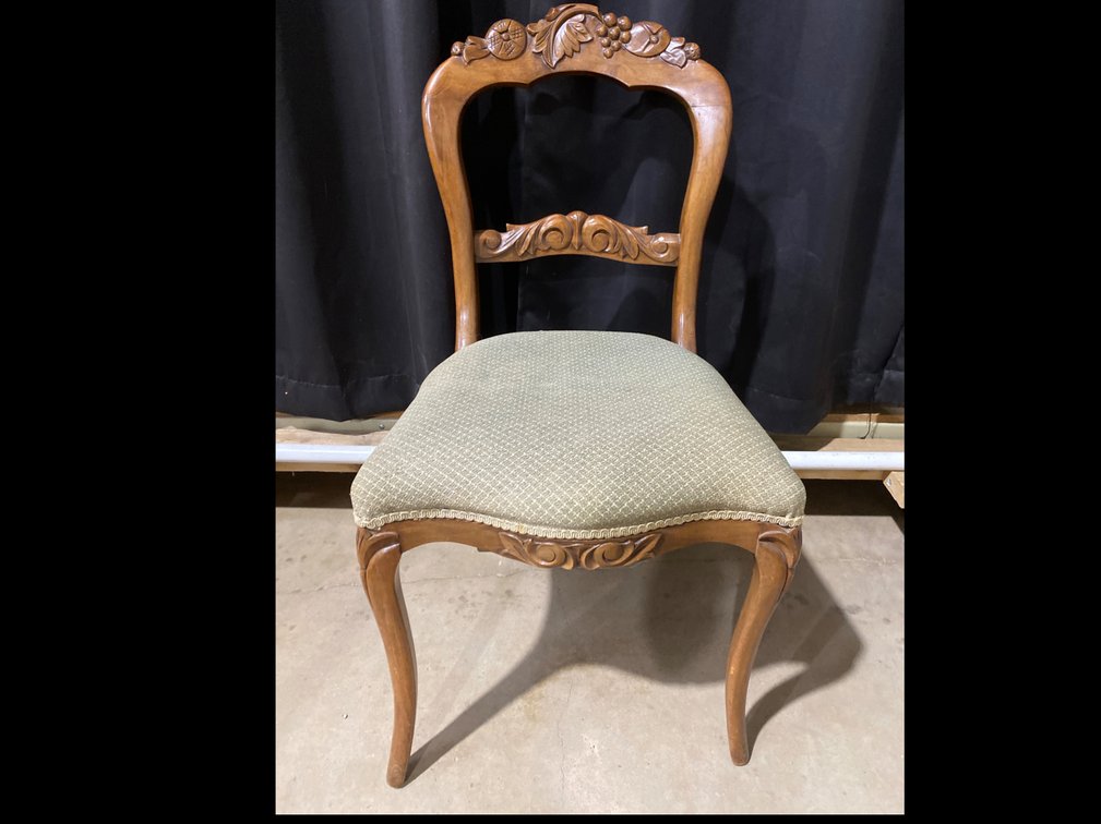 Cloth Chair 36” X 19”