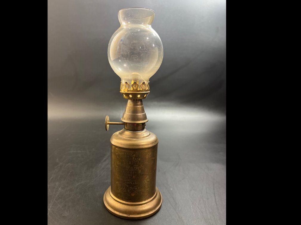 Lampe Pigeon 9” gas lamp