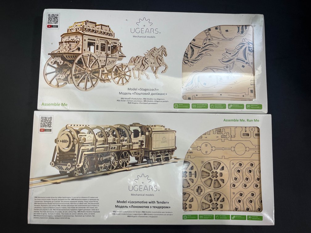 UGears mechanical model Locomotive with Tender, & Ugears model Stagecoach 
