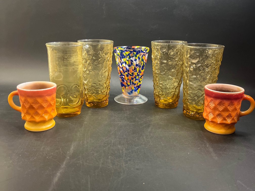 Handblown glass vase, with vintage Anchor Hocking juice glasses, & Anchor Hocking mugs 