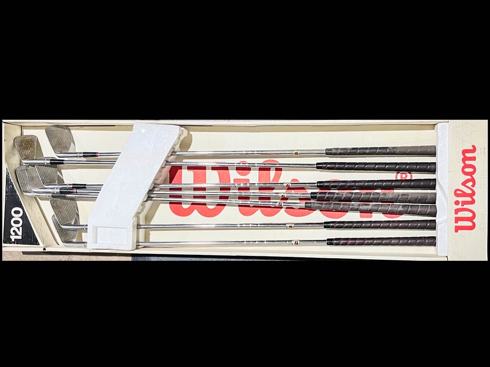 7 Wilson golf clubs, Irons 