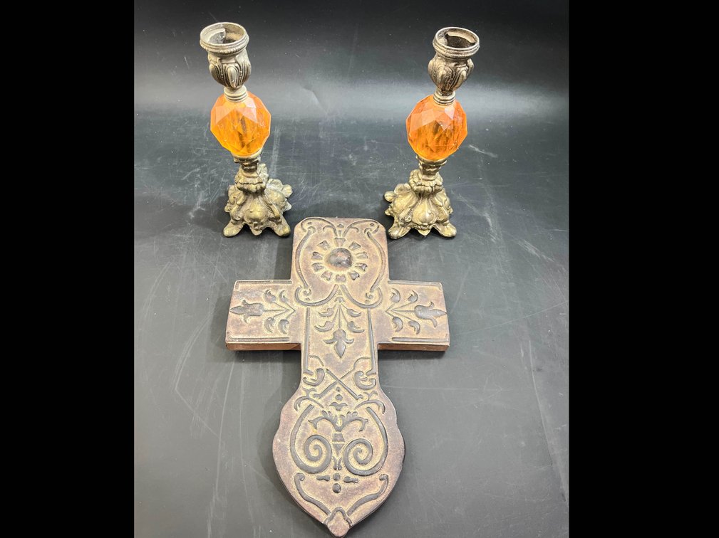 Vintage hollywood regency orange lucite candlesticks and sculpted clay cross
