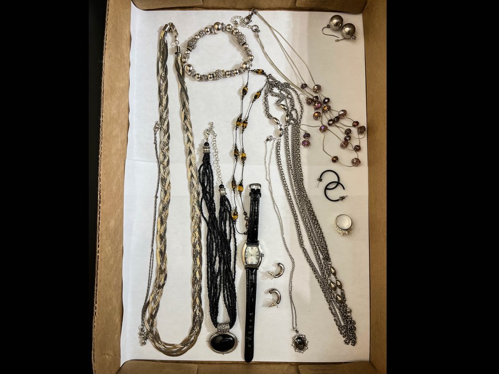 Costume jewelry 