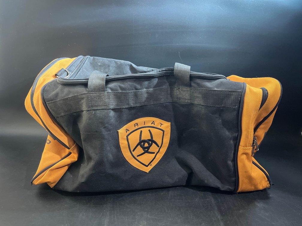 Ariat duffle bag 