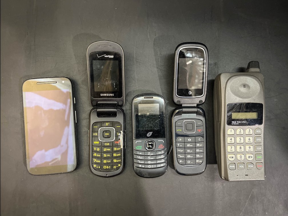 5 cell phones, samsung, At&t, trackphone, and Motorola