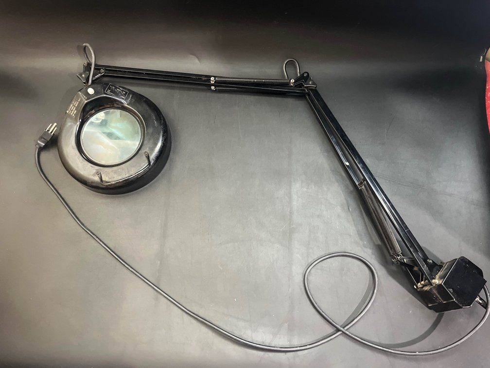 vintage Underwriters Laboratories medical portable magnifying lamp