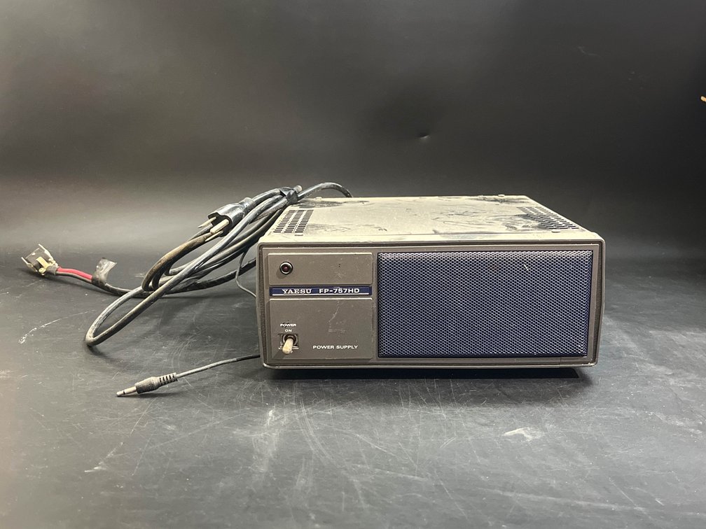 Yaesu FP-757HD Power Supply and Speaker