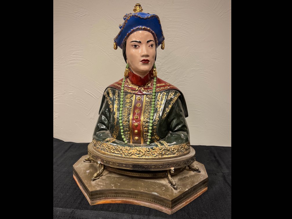 Large ceramic Asian  statue 