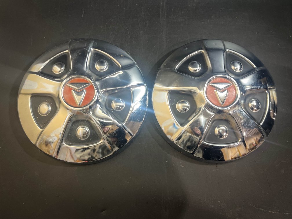1970’s Toyota Pickup tuck hubcaps
