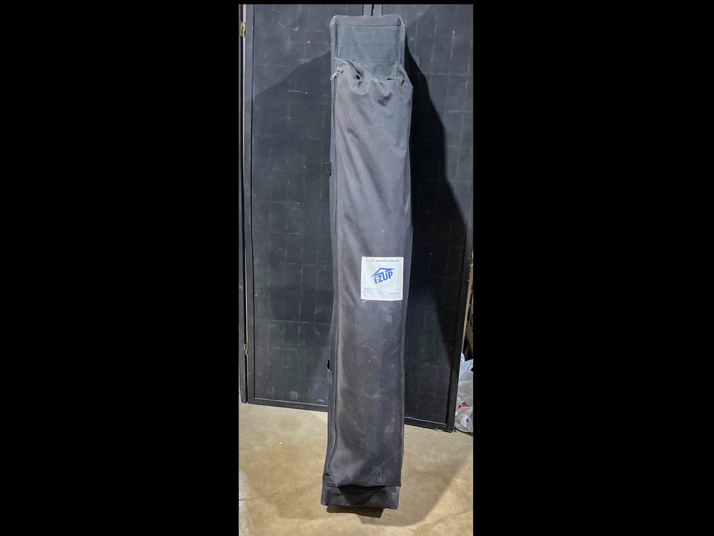 E-Z UP Instant Shelter 