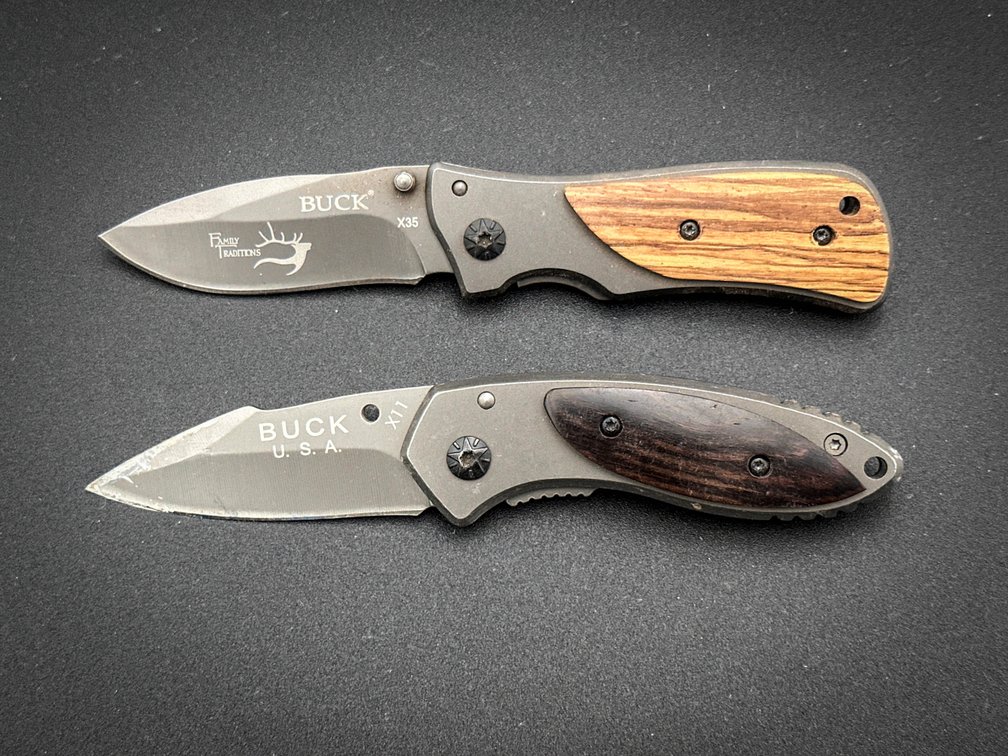2 Buck Pocket Knives 2.5” Blade
